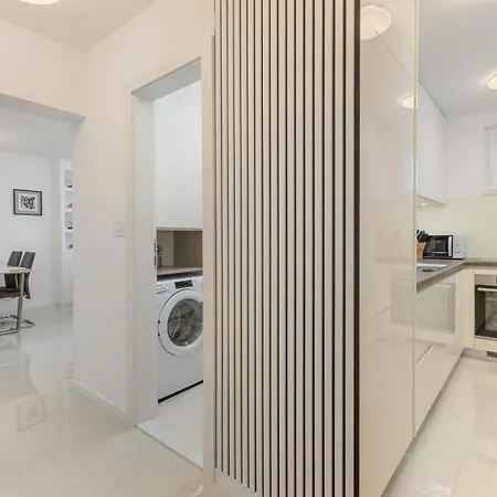 公寓 Sky, Free Private Parking *