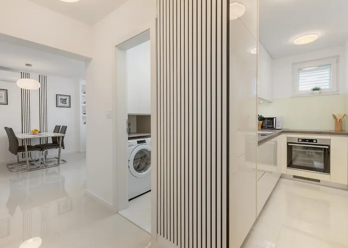 Apartment Sky, Free Private Parking *