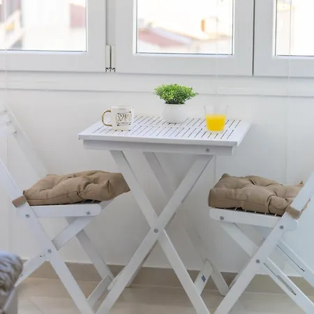 Sky, Free Private Parking