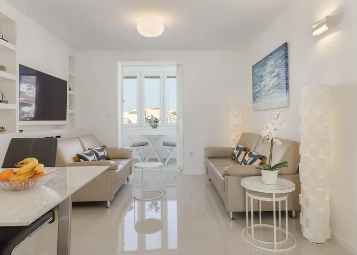 Sky, Free Private Parking * Μακάρσκα